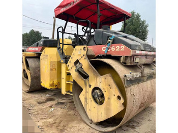 Дорожній каток DYNAPAC