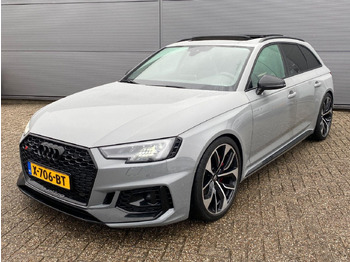 Легковий автомобіль AUDI