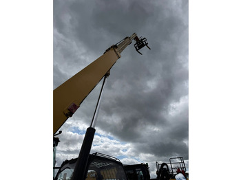 Навантажувач телескопічний CATERPILLAR TH