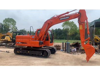 Гусеничний екскаватор DOOSAN DX150