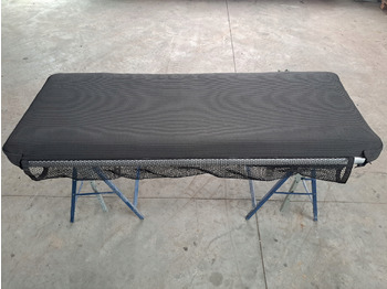 : фото в шапці сторінки