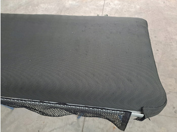 Кабіна й інтер'єр в категорії Вантажівки VOLVO ŁÓŻKO GÓRNE LEŻANKA VOLVO FH 4: фото 2