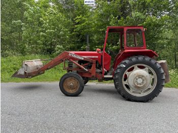 Трактор MASSEY FERGUSON 1000 series