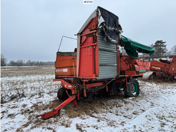 Картоплезбиральний комбайн Kverneland N2100 Potetopptaker with Kverneland desmantling machine.: фото 2