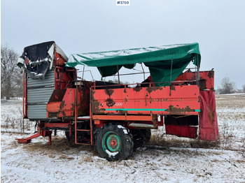 Картоплезбиральний комбайн Kverneland N2100 Potetopptaker with Kverneland desmantling machine.: фото 3