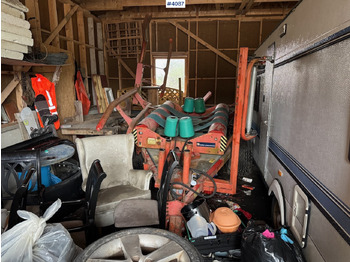 : фото в шапці сторінки