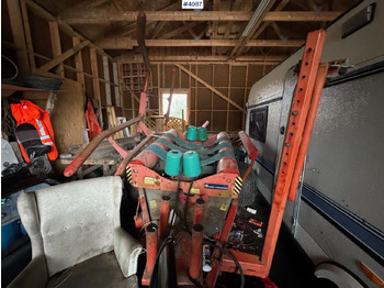 Техніка для сінозаготівлі Kverneland Taarup 7515 Round Bale Wrapper: фото 3 Техніка для сінозаготівлі Kverneland Taarup 7515 Round Bale Wrapper: фото 3