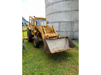 Трактор MASSEY FERGUSON
