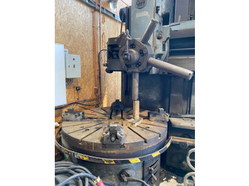 Токарний верстат по металу