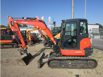 Міні-екскаватор KUBOTA