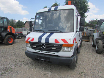 Вантажівка з закритим кузовом MERCEDES-BENZ Vario