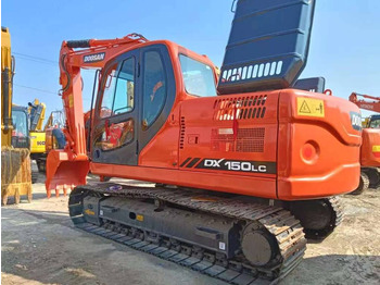 Гусеничний екскаватор DOOSAN DX150
