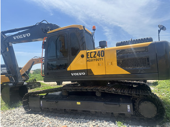 Гусеничний екскаватор VOLVO EC240