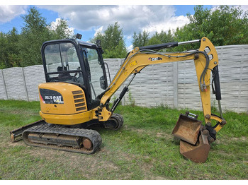 Міні-екскаватор CATERPILLAR