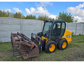Навантажувач JCB