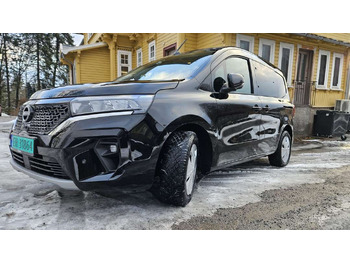 Легковий автомобіль NISSAN