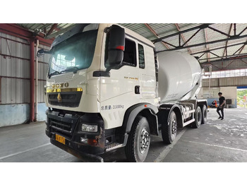 Автобетонозмішувач SINOTRUK HOWO