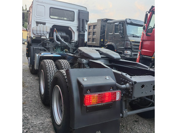 Тягач SINOTRUCK HOWO: фото 3