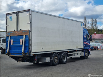 Вантажівка з закритим кузовом Volvo FH 12 6×2, 2002, Tampere: фото 3