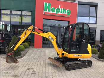 Міні-екскаватор JCB