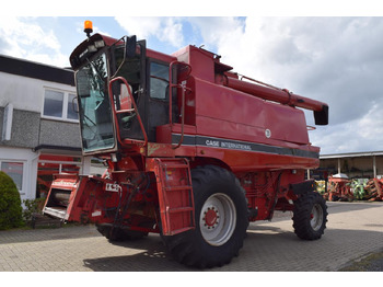 Зернозбиральний комбайн CASE IH