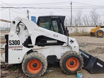 Міні-навантажувач BOBCAT S300