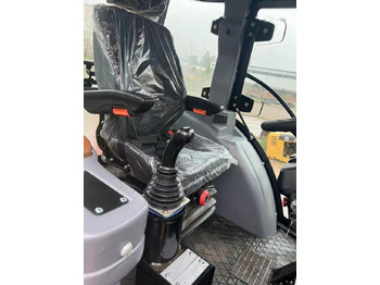 Екскаватор-навантажувач Caterpillar 420F: фото 2 Екскаватор-навантажувач Caterpillar 420F: фото 2