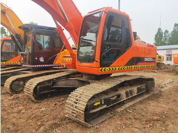 Гусеничний екскаватор DOOSAN DH220LC-7