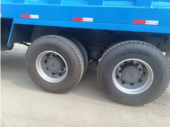 Самоскид вантажівка SINOTRUK HOWO