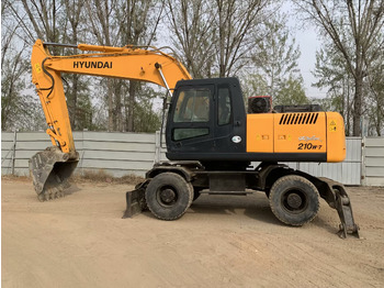 Колісний екскаватор HYUNDAI R210