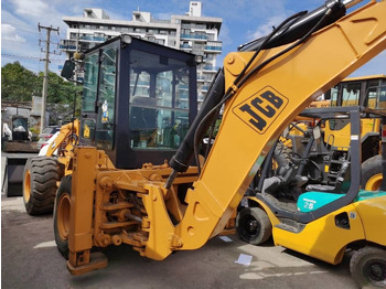 Екскаватор-навантажувач JCB 3CX