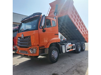 Самоскид вантажівка SINOTRUK