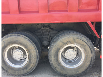 Самоскид вантажівка SINOTRUK HOWO