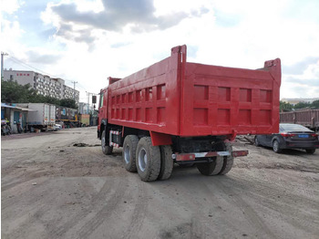 Самоскид вантажівка SINOTRUK HOWO: фото 4