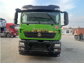 Самоскид вантажівка SINOTRUK HOWO