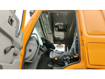 Самоскид вантажівка Sinotruk Howo 8*4: фото 2