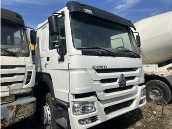 Тягач SINOTRUK