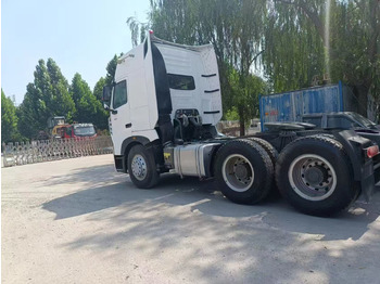 Тягач SINOTRUK HOWO A7: фото 4