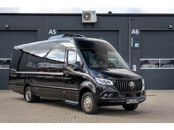 : фото в шапці сторінки