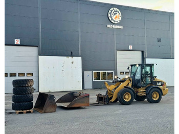 Колісний навантажувач CATERPILLAR 908H
