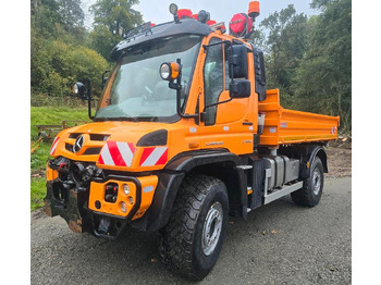 Комунальна/ Спеціальна техніка UNIMOG
