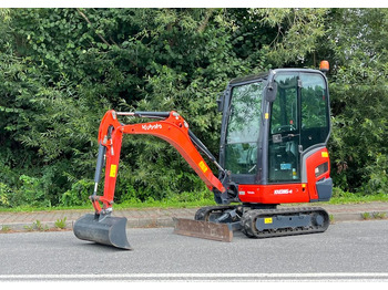 Міні-екскаватор KUBOTA KX016-4