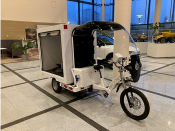 Суцільнометалевий фургон RENAULT Master