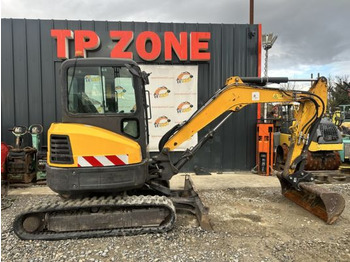 Міні-екскаватор BOBCAT E35