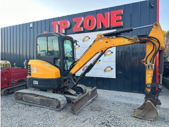 Міні-екскаватор BOBCAT E35