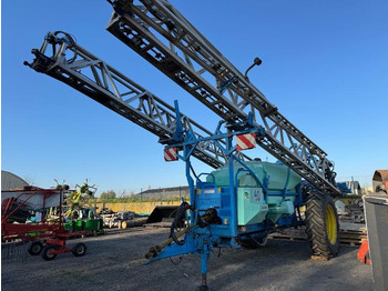 Обприскувач причіпний BERTHOUD