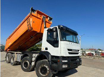 Самоскид вантажівка IVECO Trakker