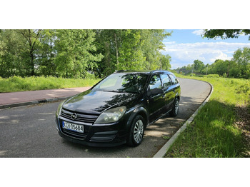 Легковий автомобіль OPEL