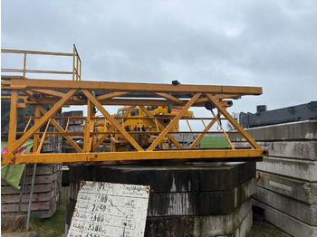 Баштовий кран LIEBHERR