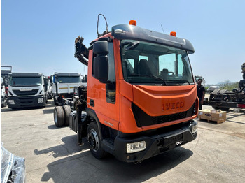Вантажівка з маніпулятором IVECO EuroCargo